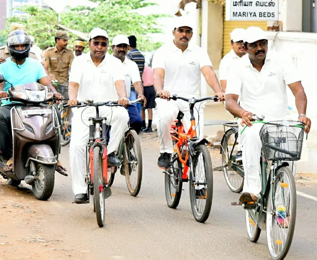  Lakhs of lakhs of money ... Collector's Action Fine ...